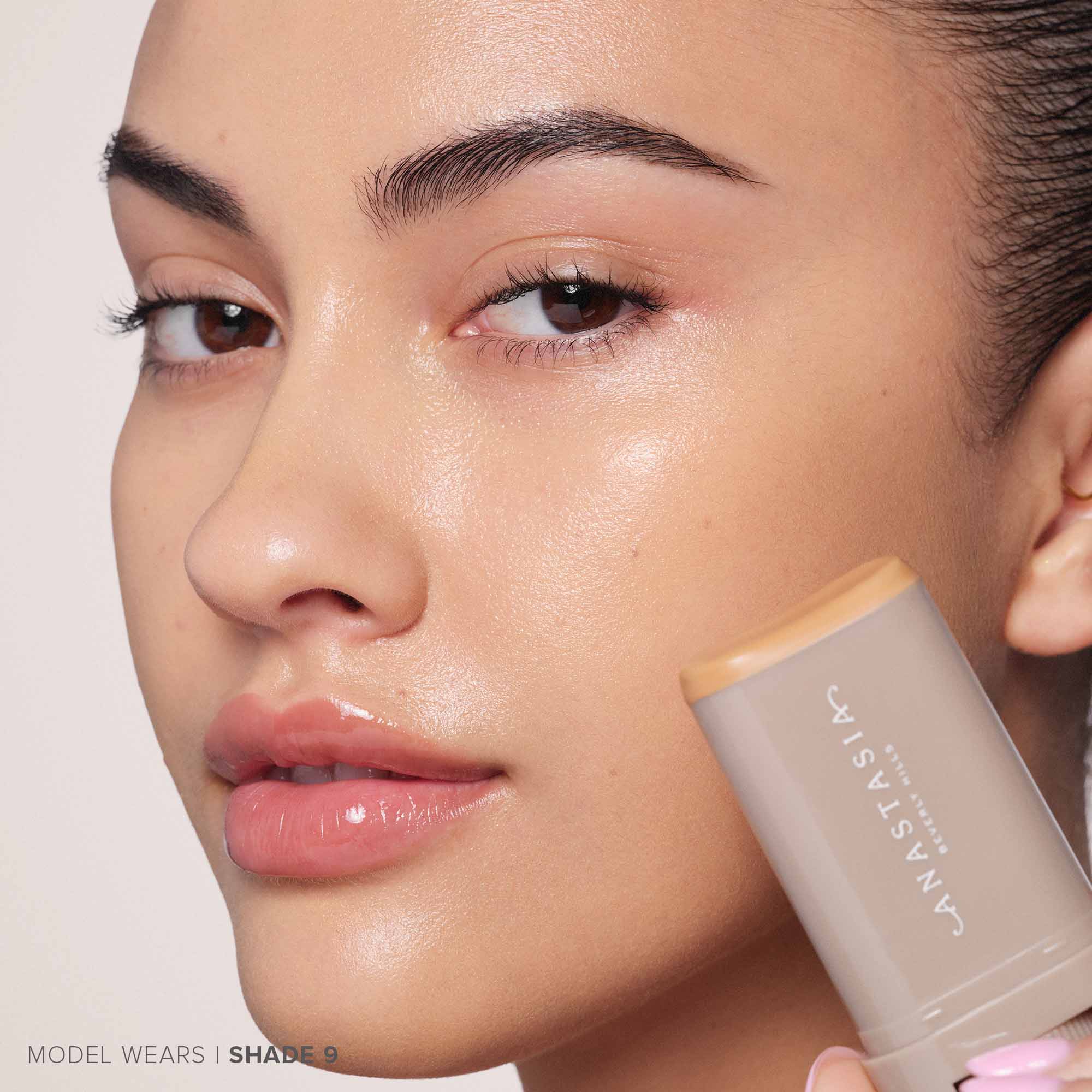 Beauty Balm Serum Boosted Skin Tint - Anastasia