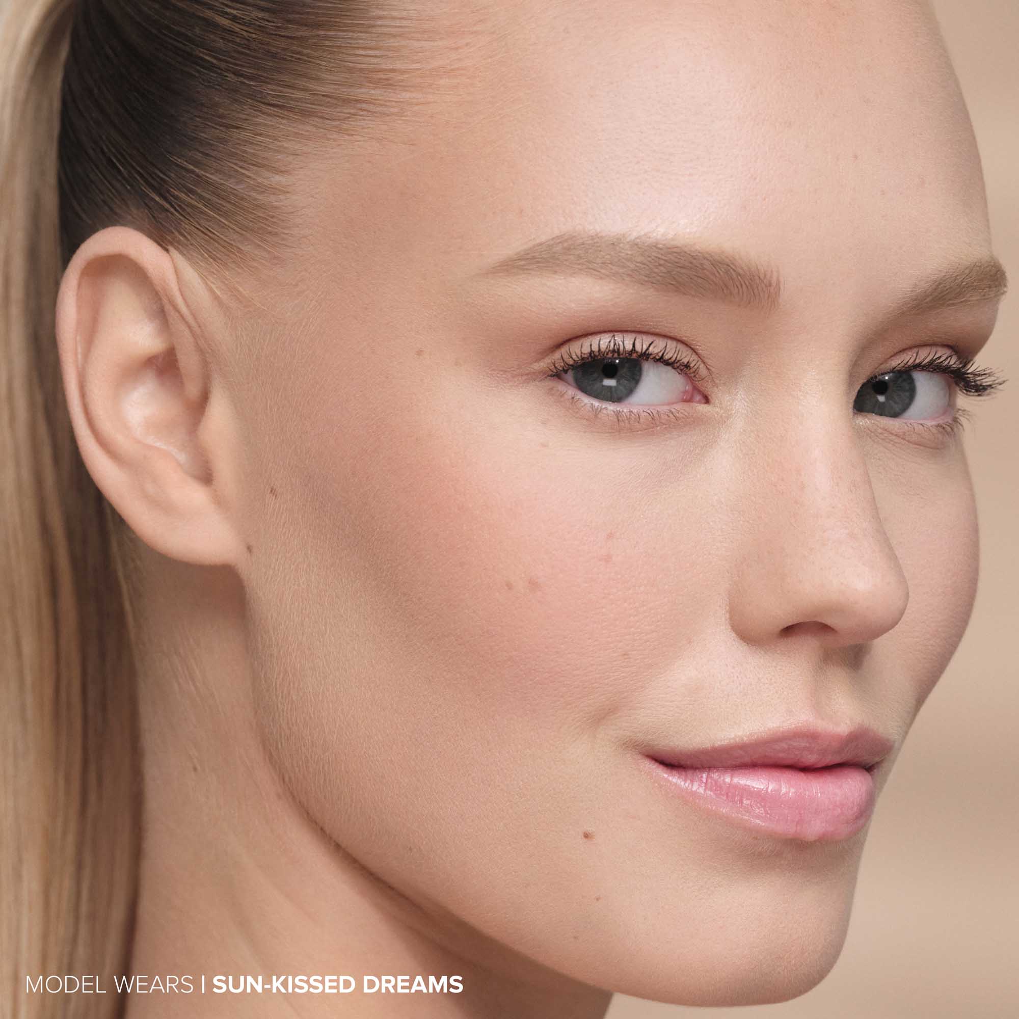 Smooth Blur Bronzer - Anastasia